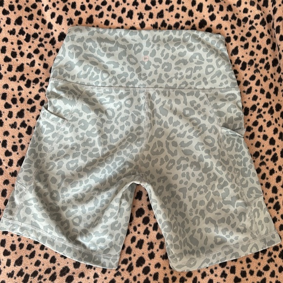 Leopard biker shorts - Picture 2 of 3